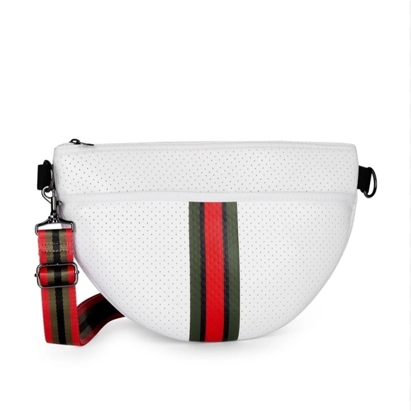 Haute Shore Brett Trento Belt Bag NWT - Picture 1 of 8